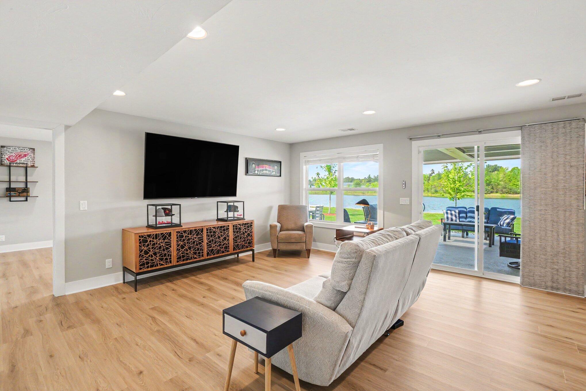 9351 Shoreway Drive