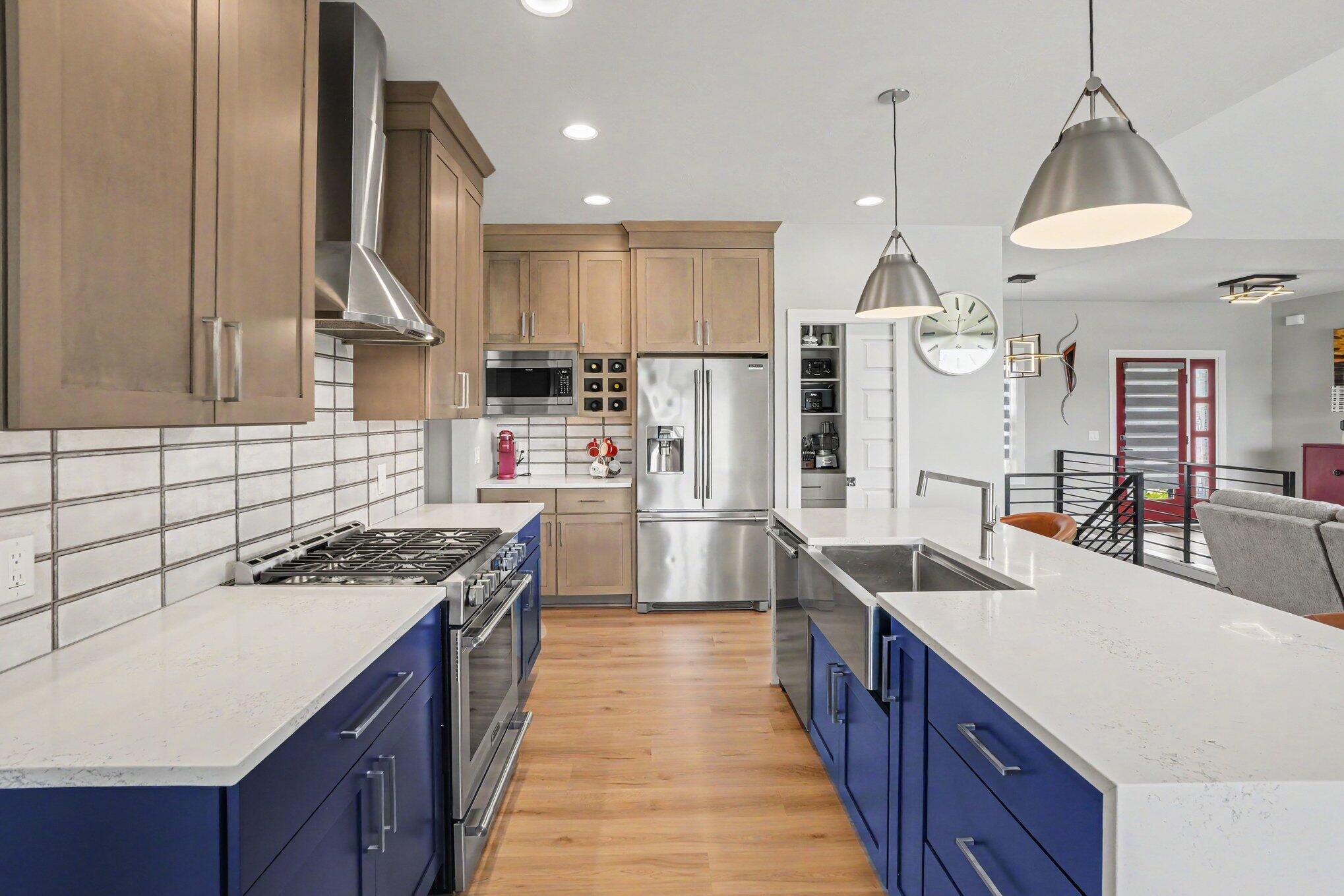 9351 Shoreway Drive