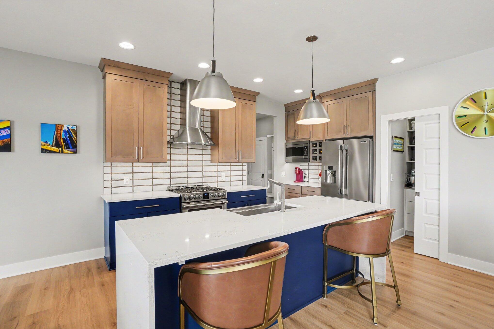 9351 Shoreway Drive