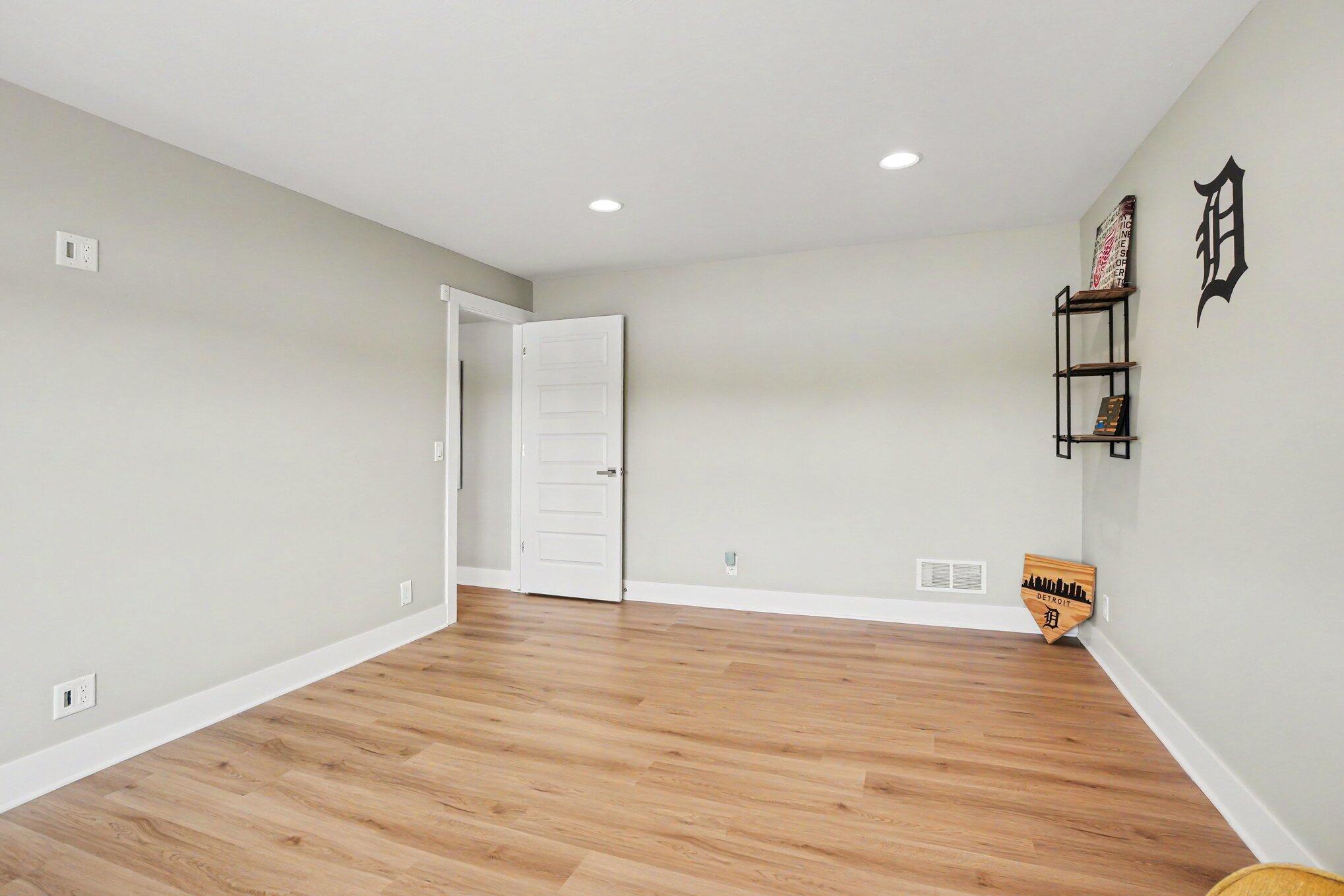 9351 Shoreway Drive