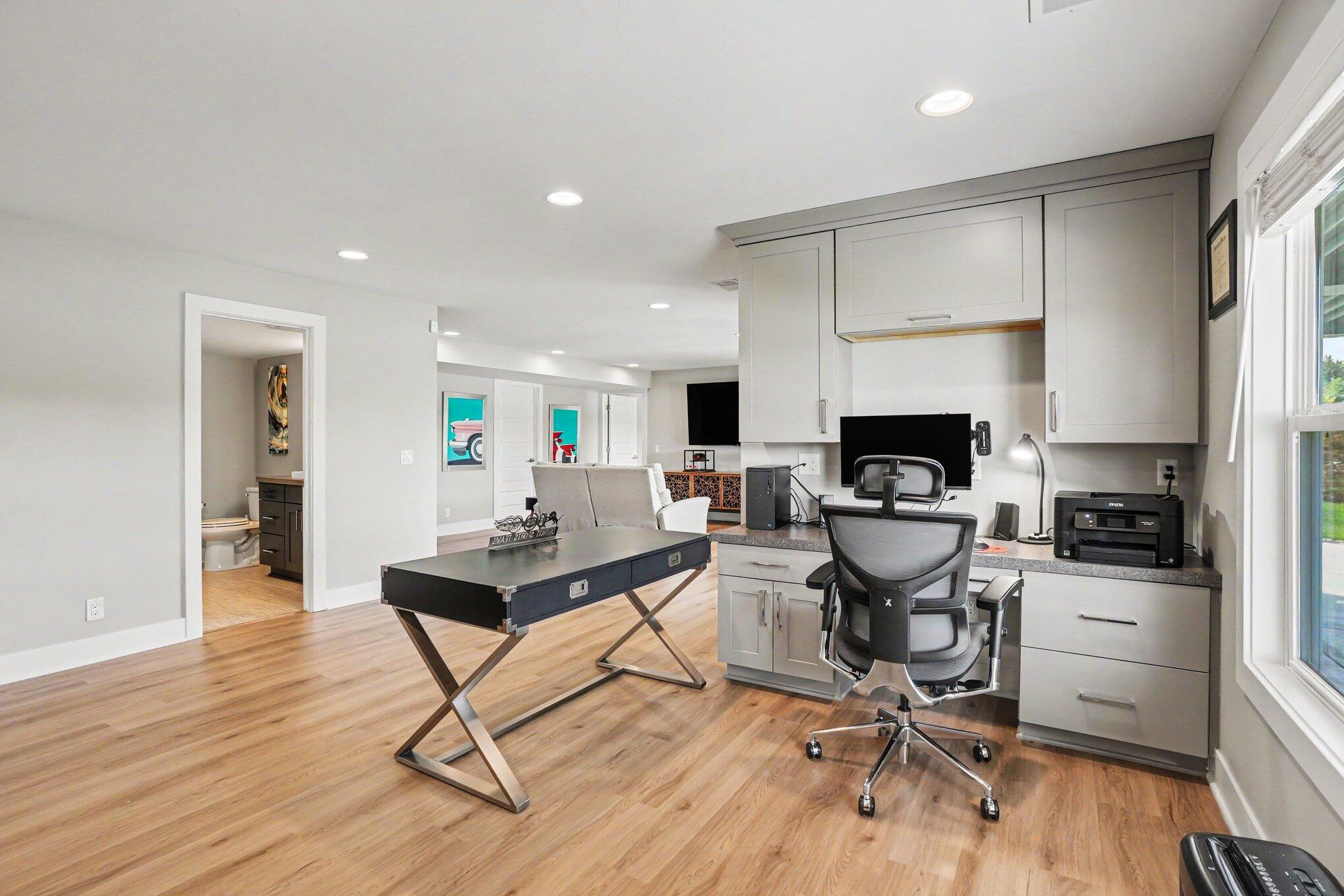 9351 Shoreway Drive