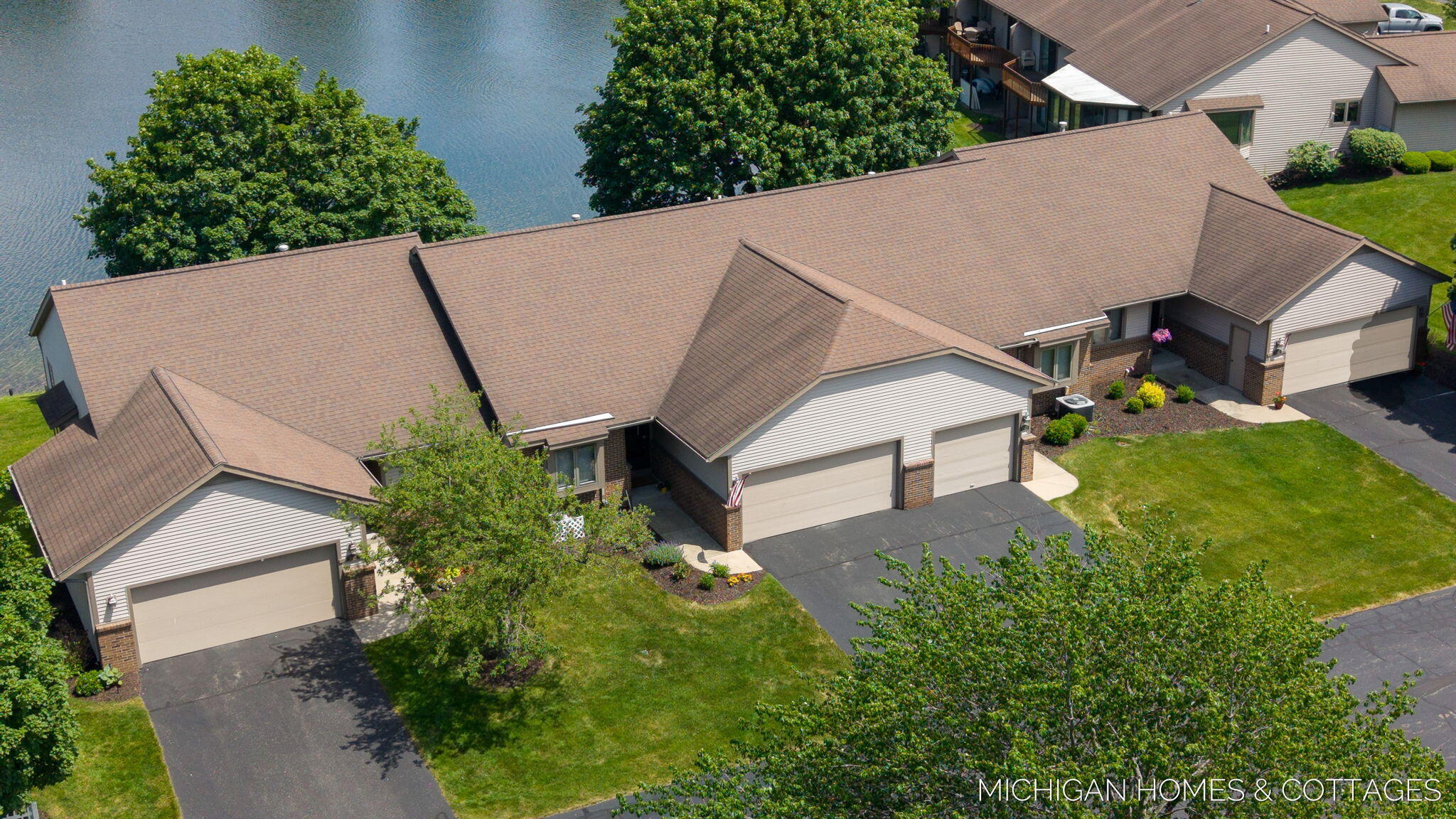 1644 Lakeview Drive