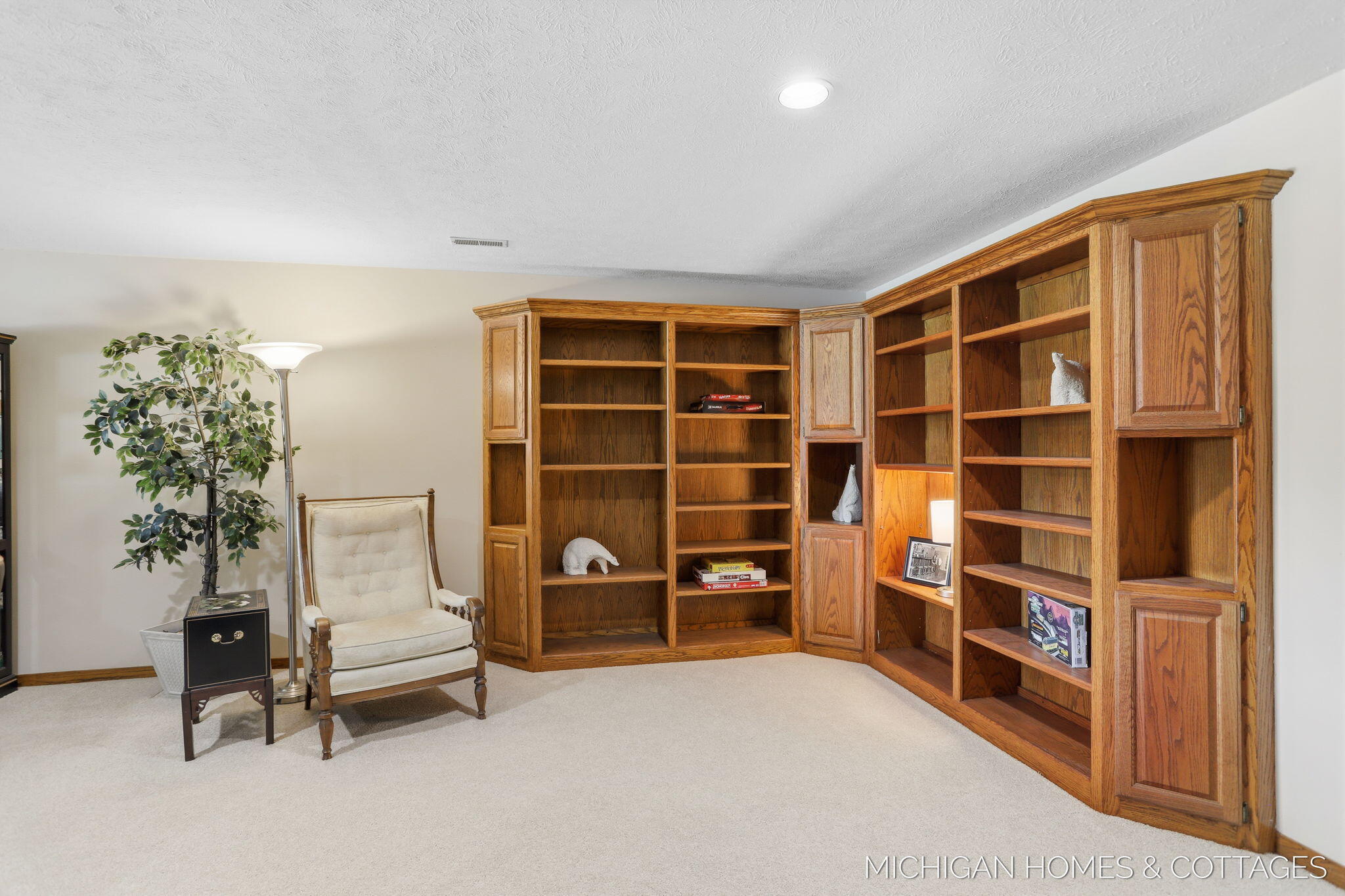 1644 Lakeview Drive