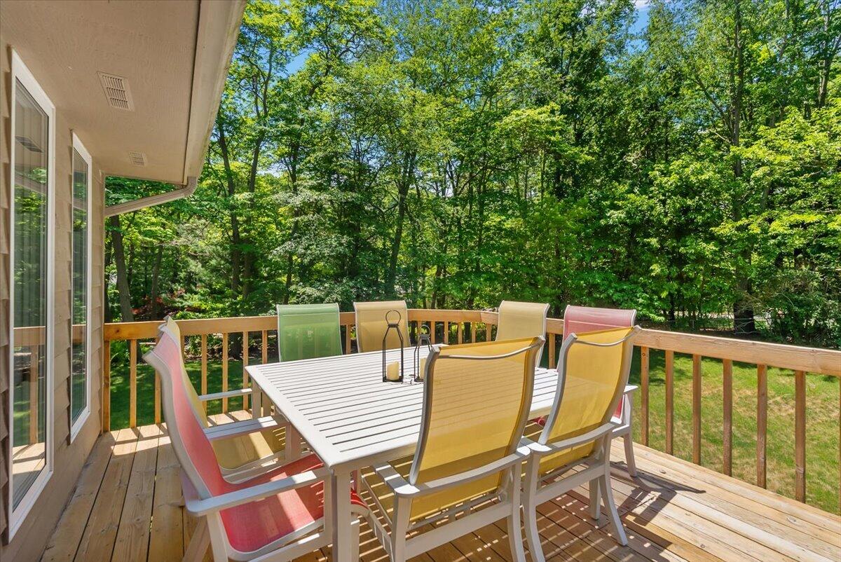 368 S Lakeshore Drive