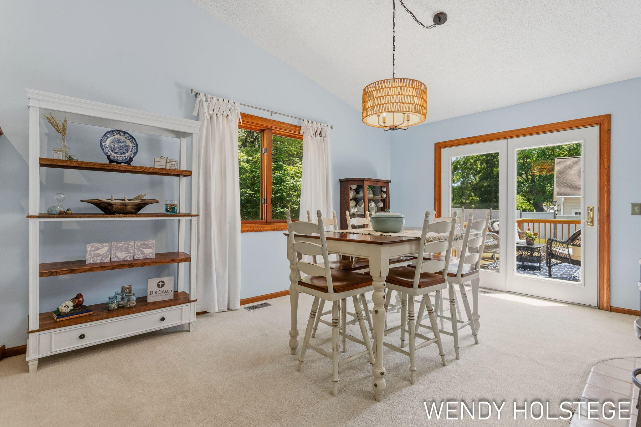 2135 Lakeridge Drive