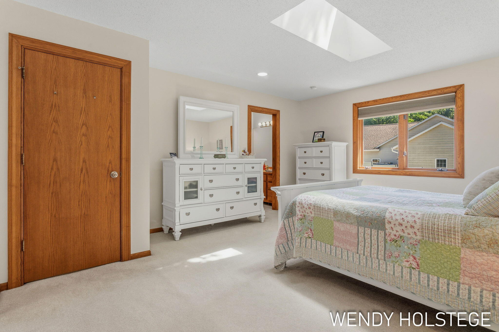 2135 Lakeridge Drive