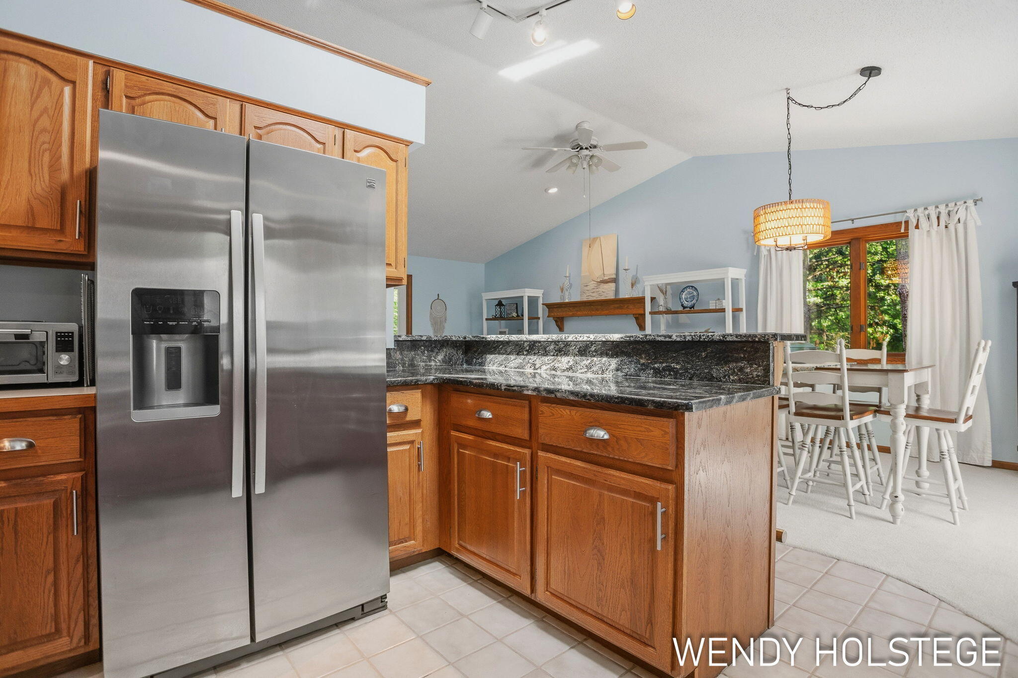 2135 Lakeridge Drive
