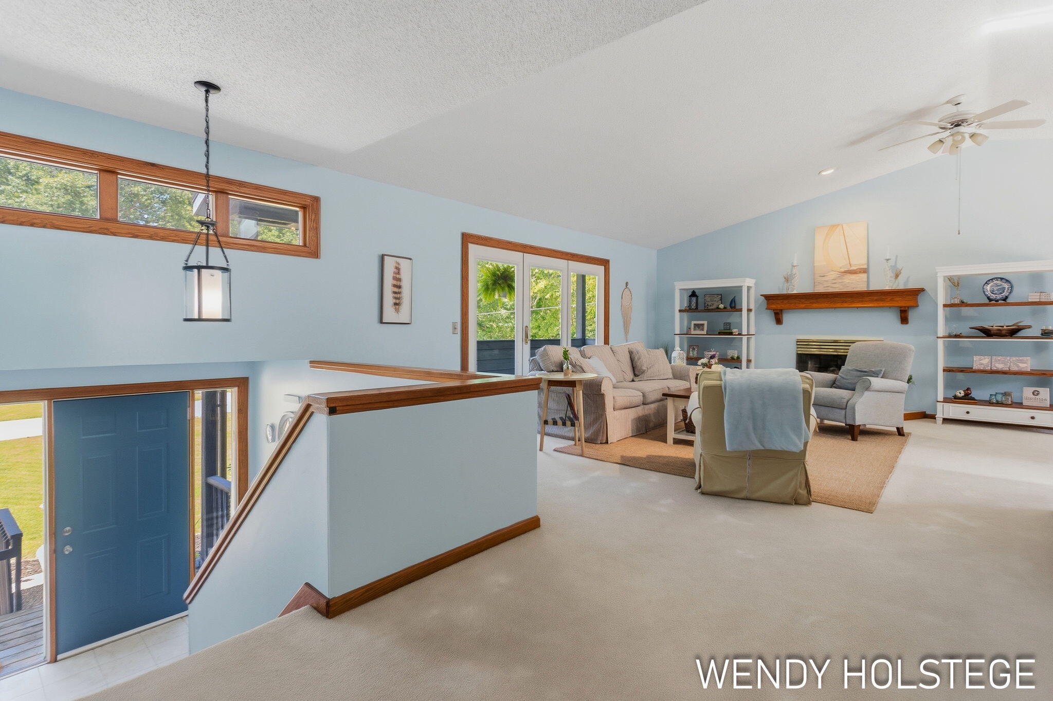 2135 Lakeridge Drive