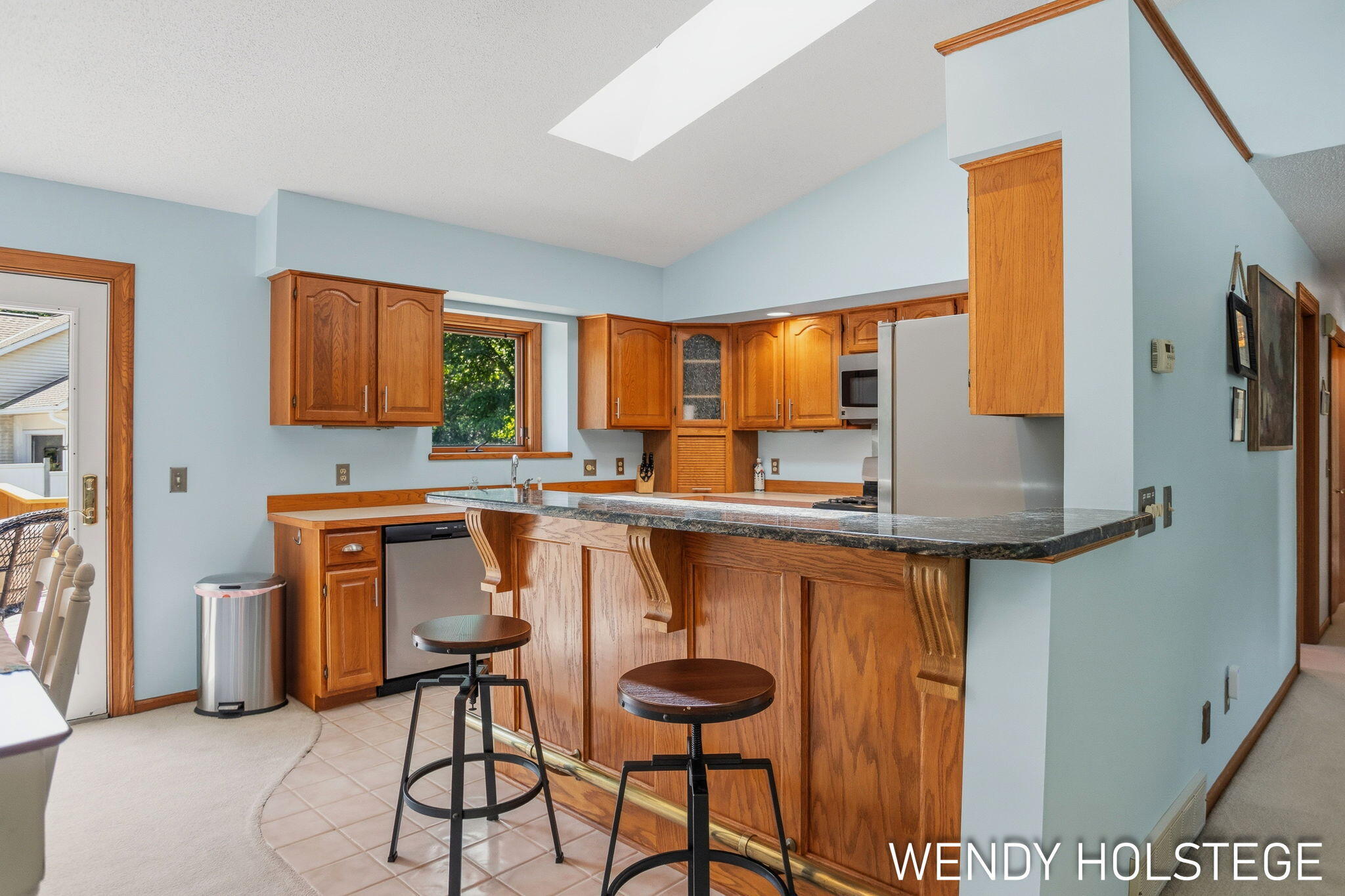 2135 Lakeridge Drive