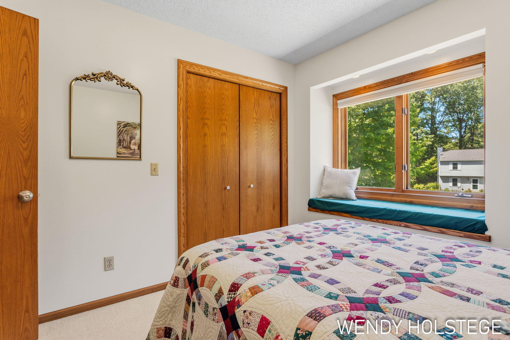 2135 Lakeridge Drive