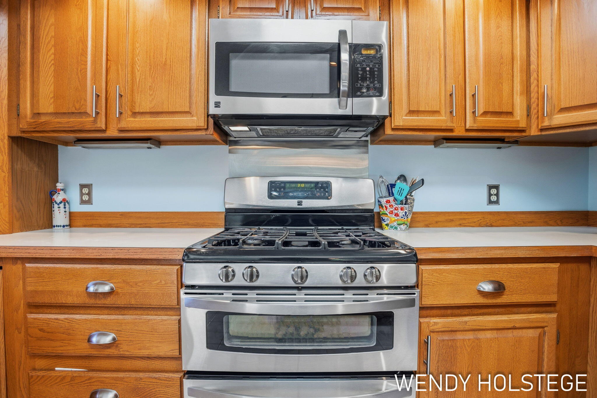 2135 Lakeridge Drive