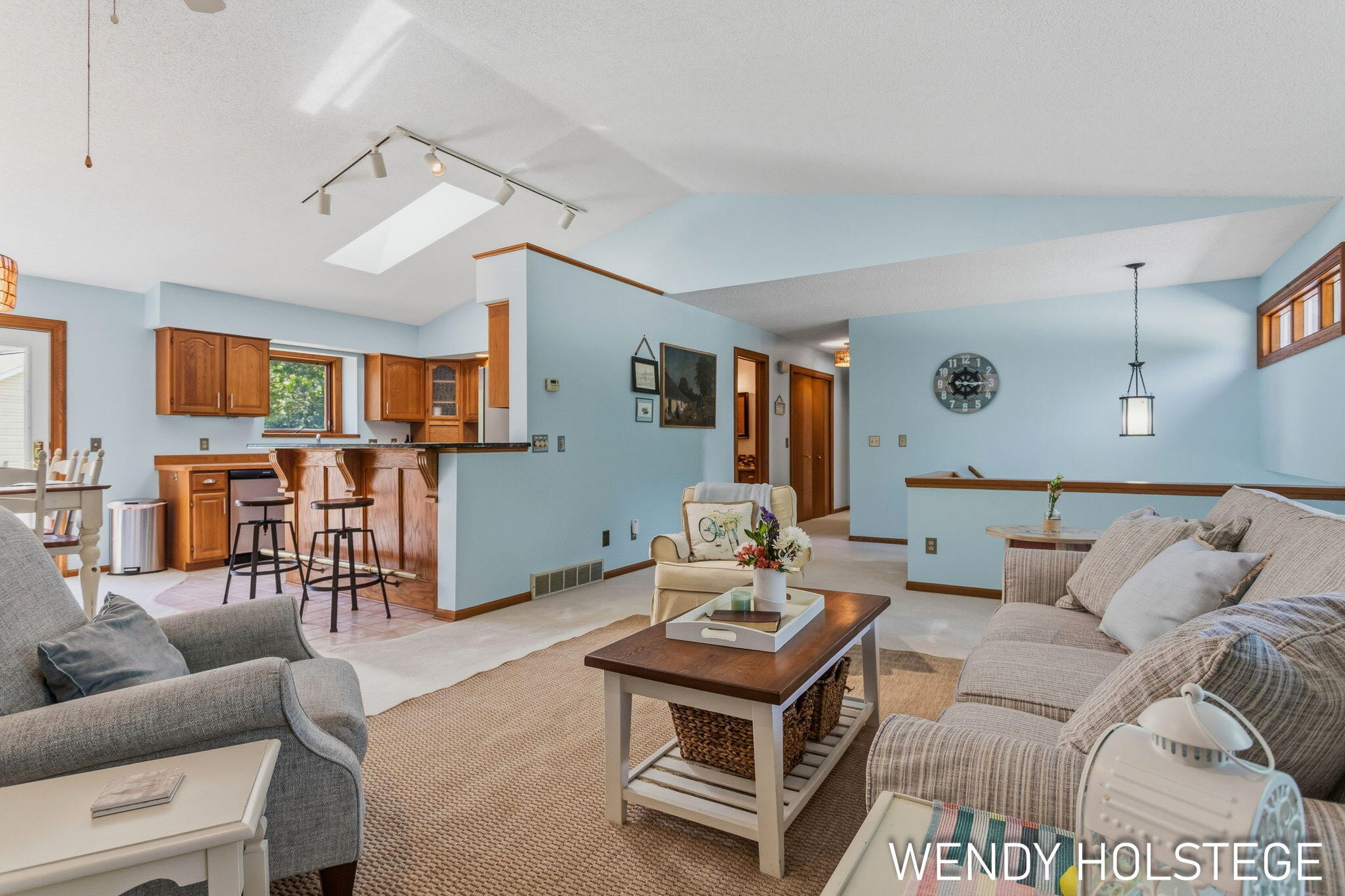 2135 Lakeridge Drive