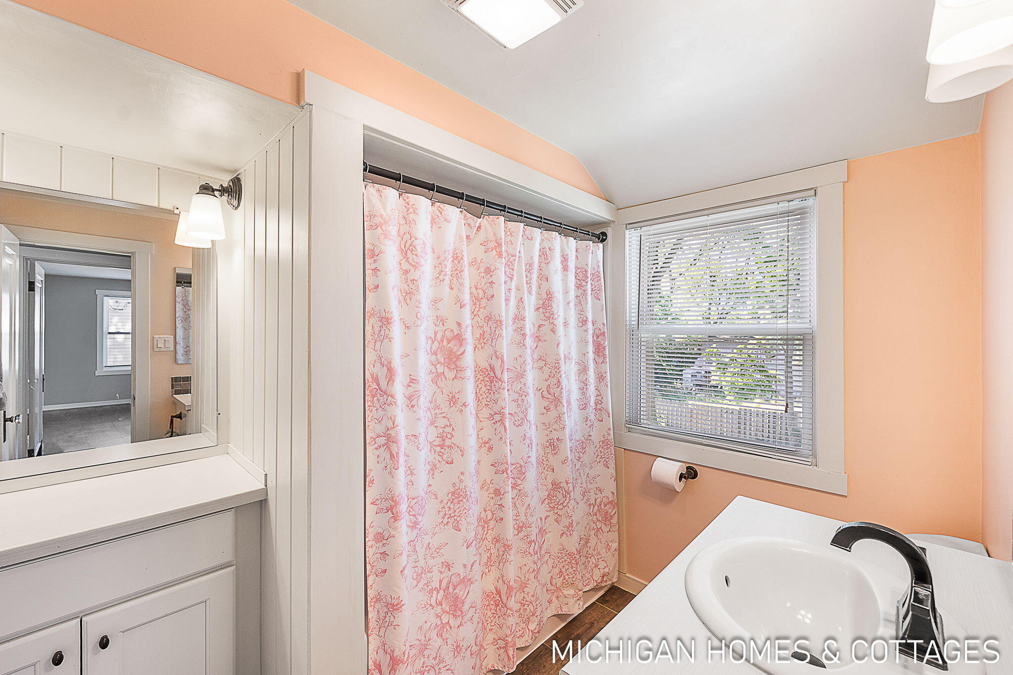 52 W 27th Street