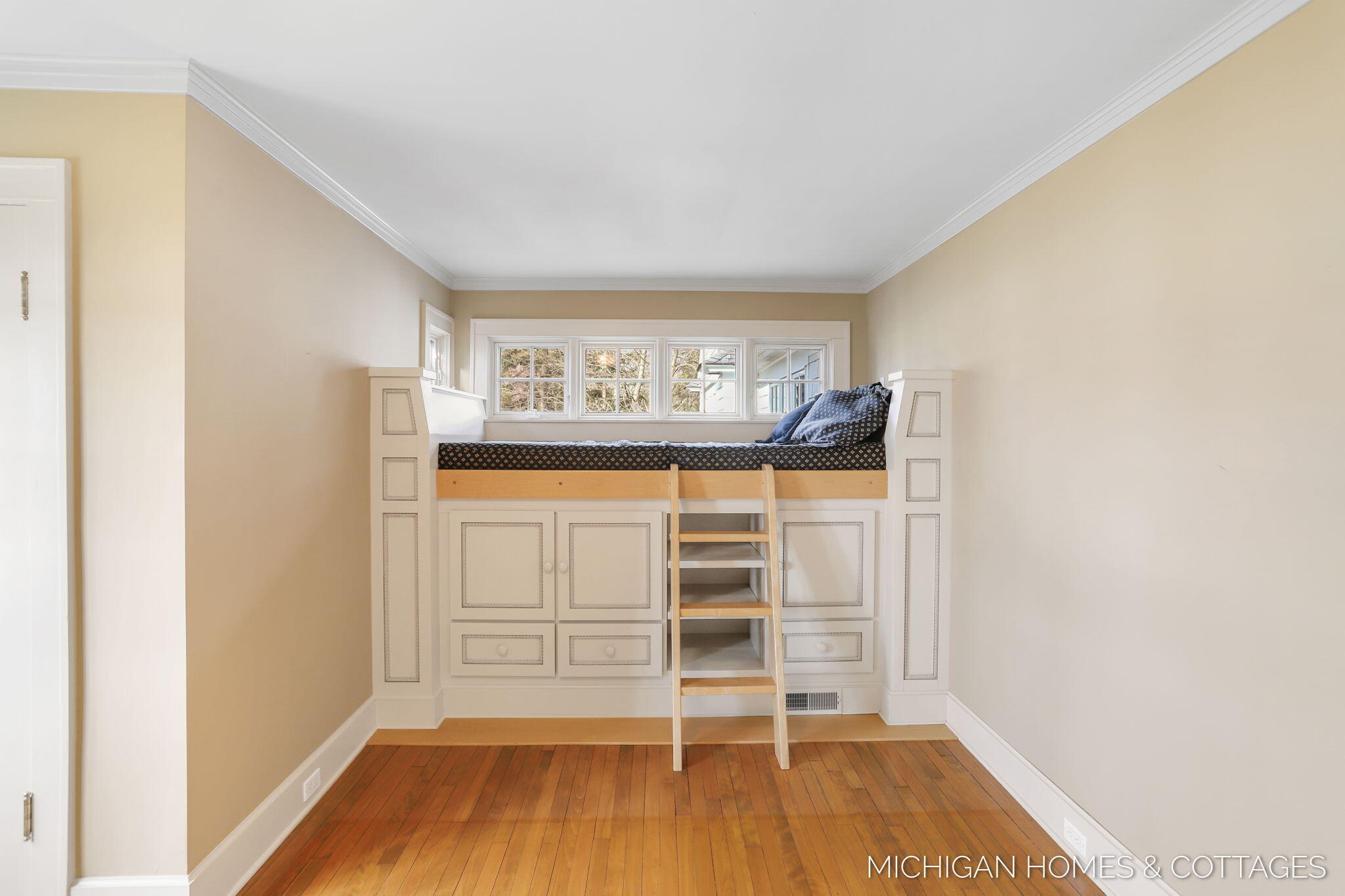 714 N Shore Drive