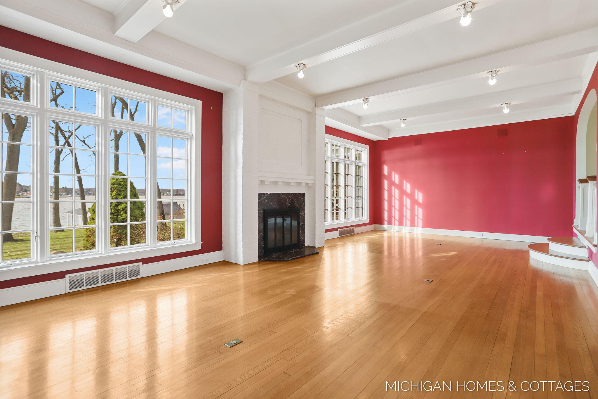 714 N Shore Drive
