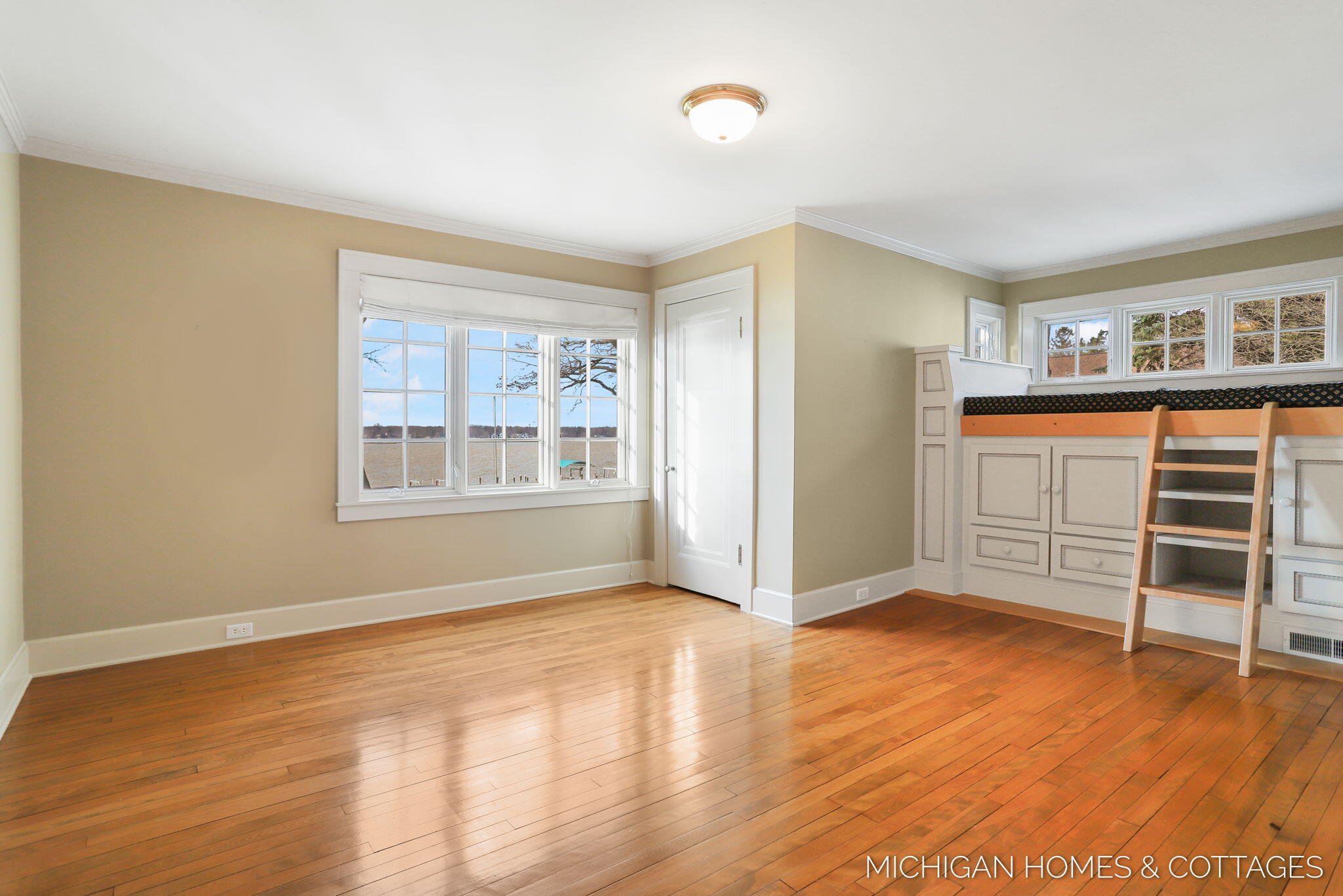 714 N Shore Drive