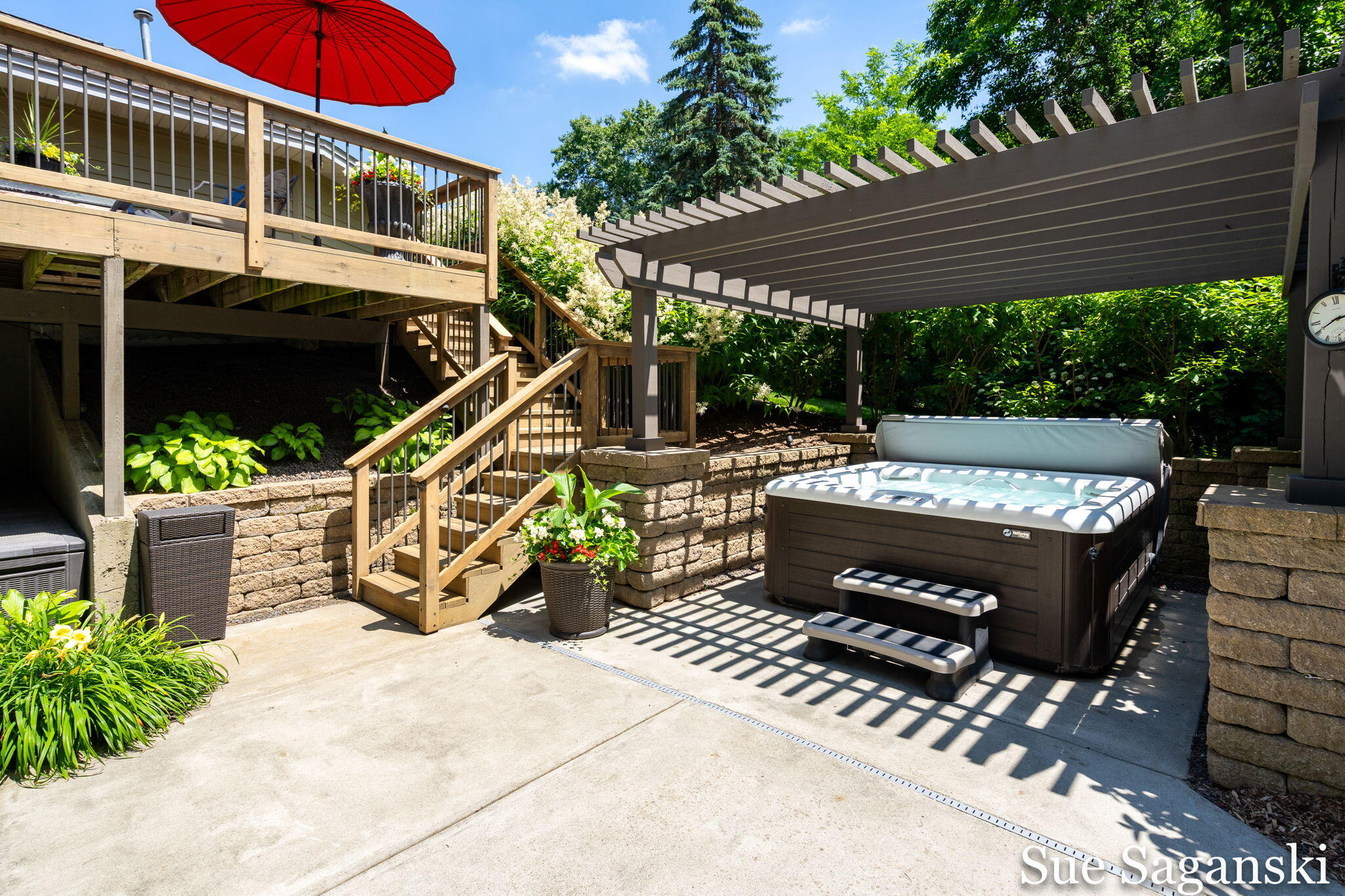 6514 Creekwood Drive