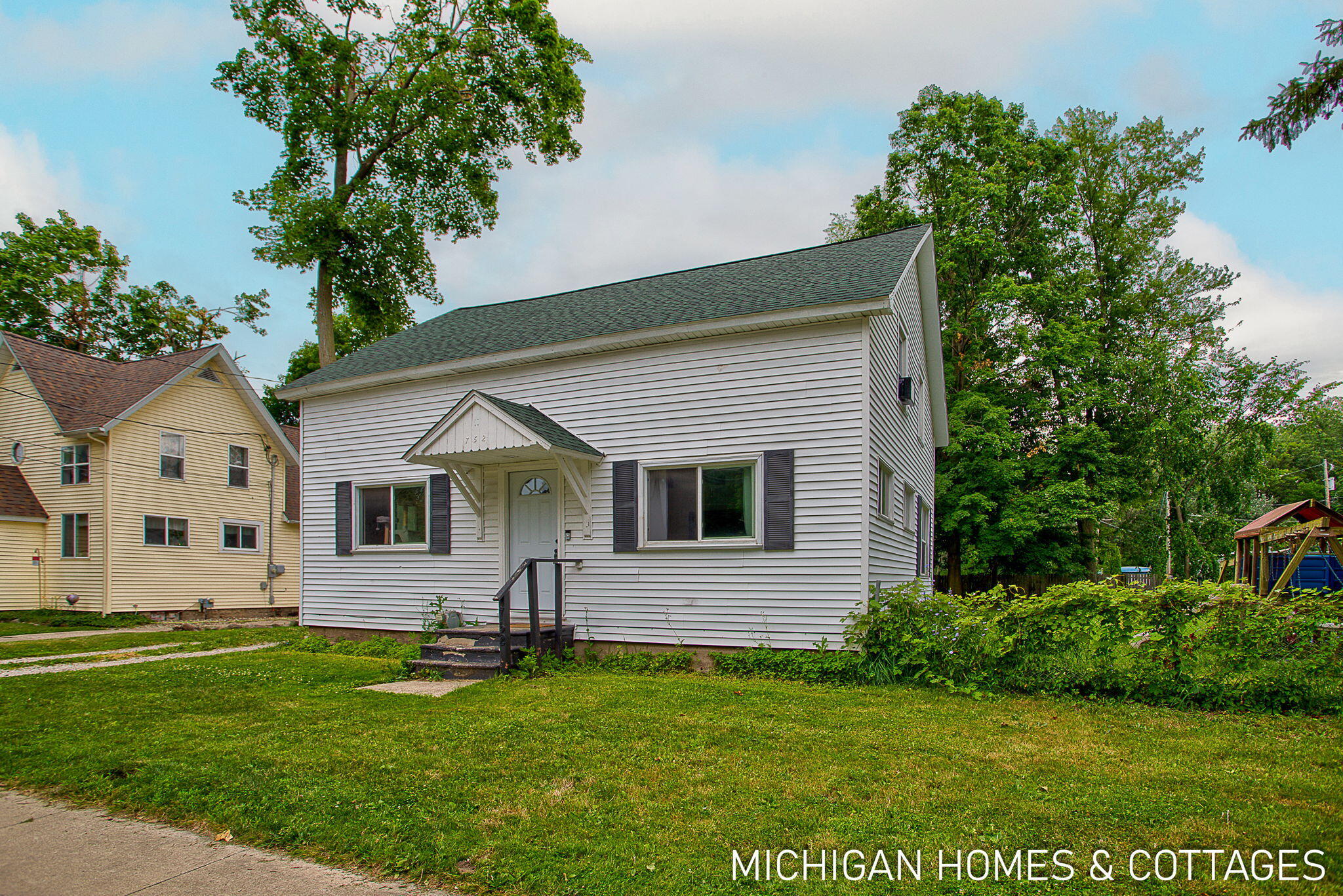 752 Jordan Lake Avenue