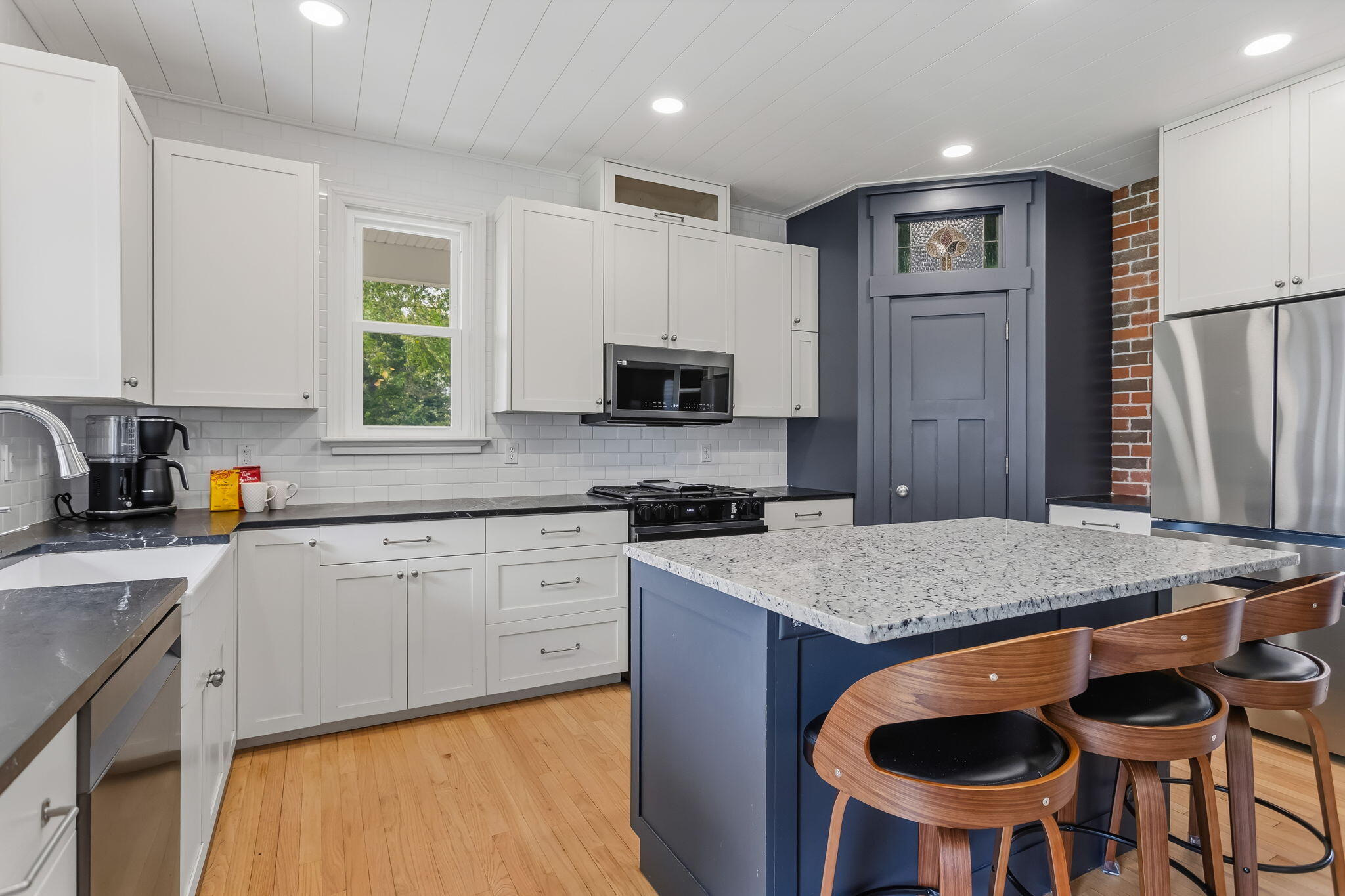 401 Erin Isle Court