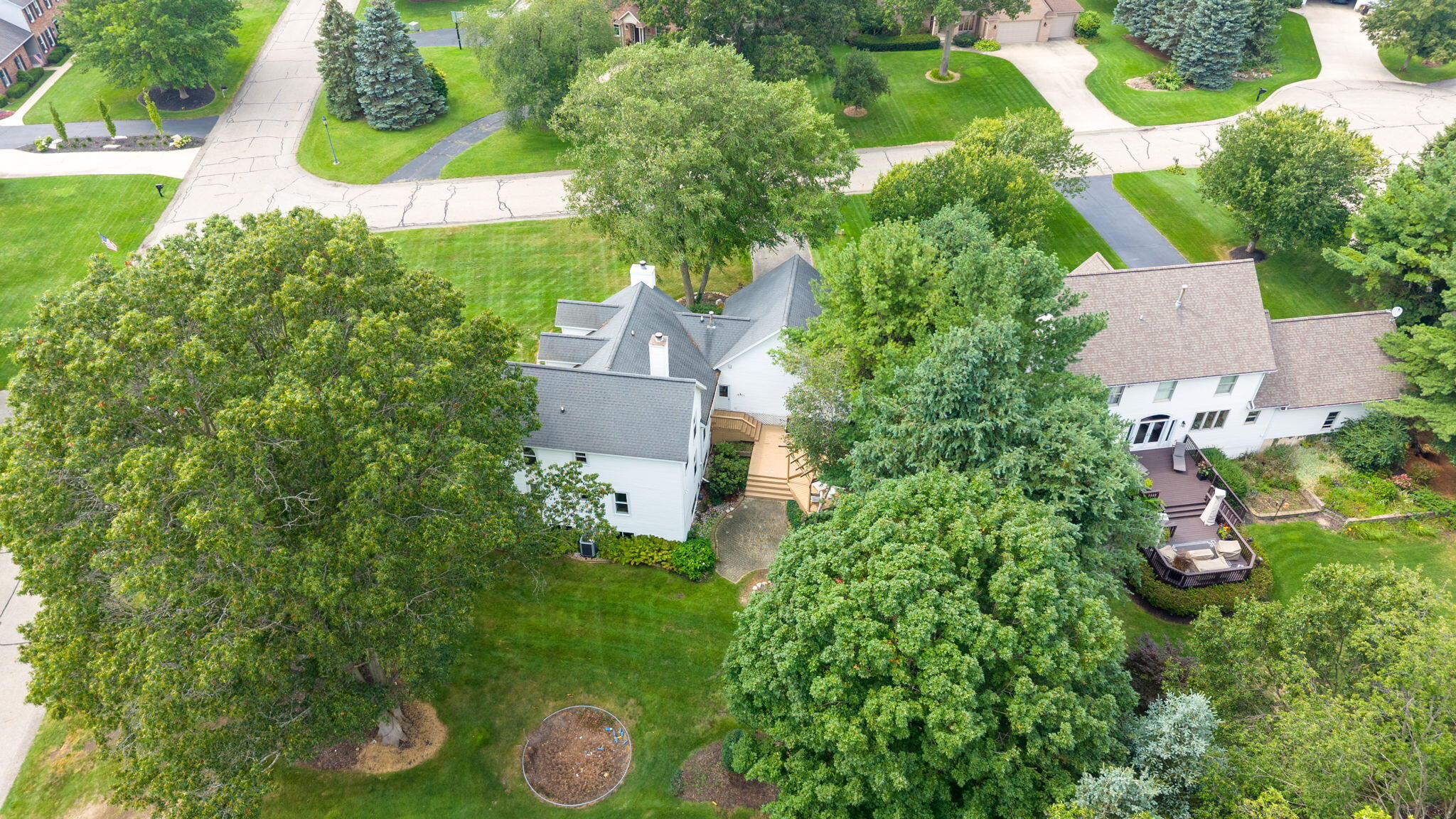 401 Erin Isle Court