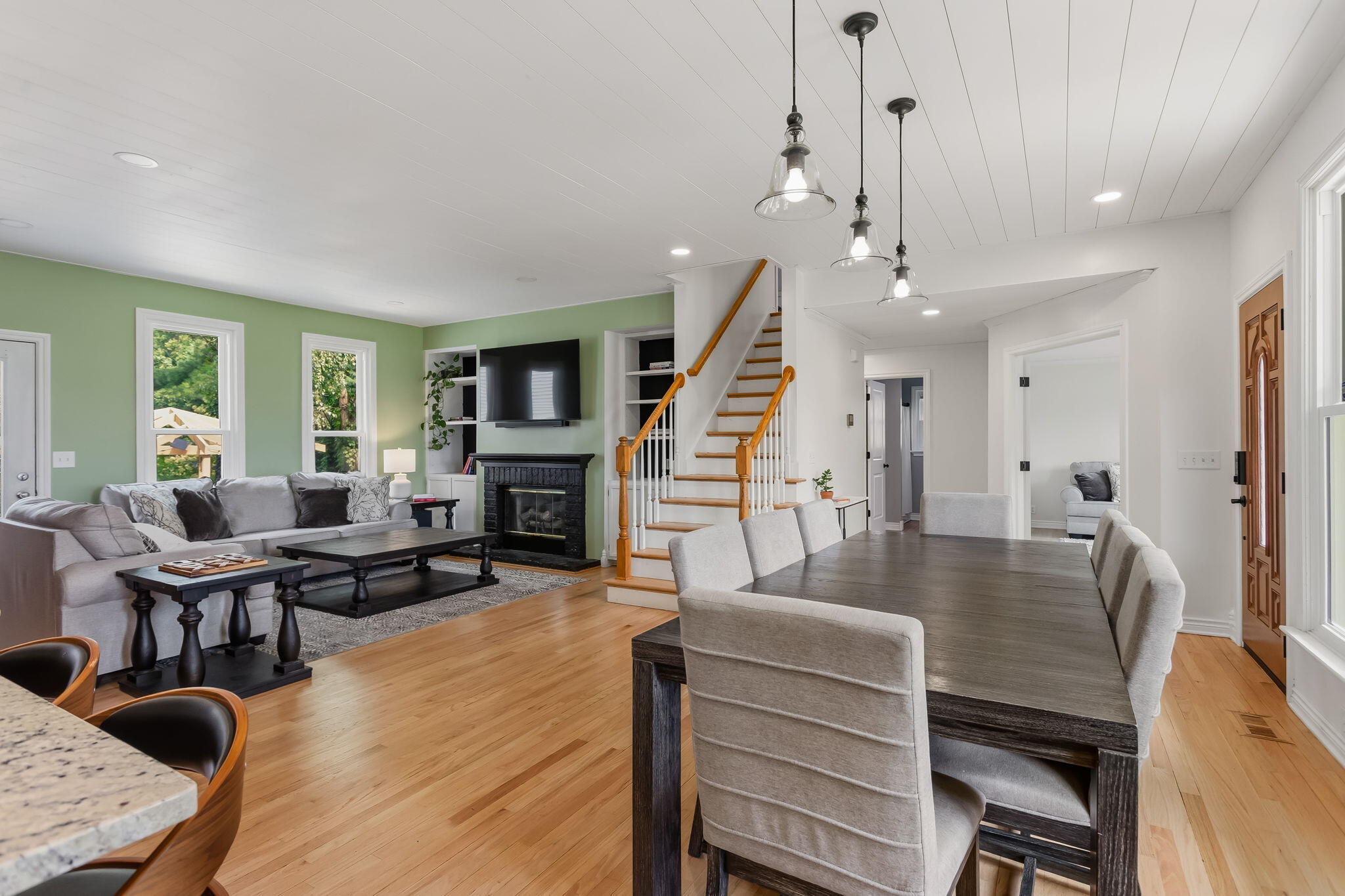 401 Erin Isle Court