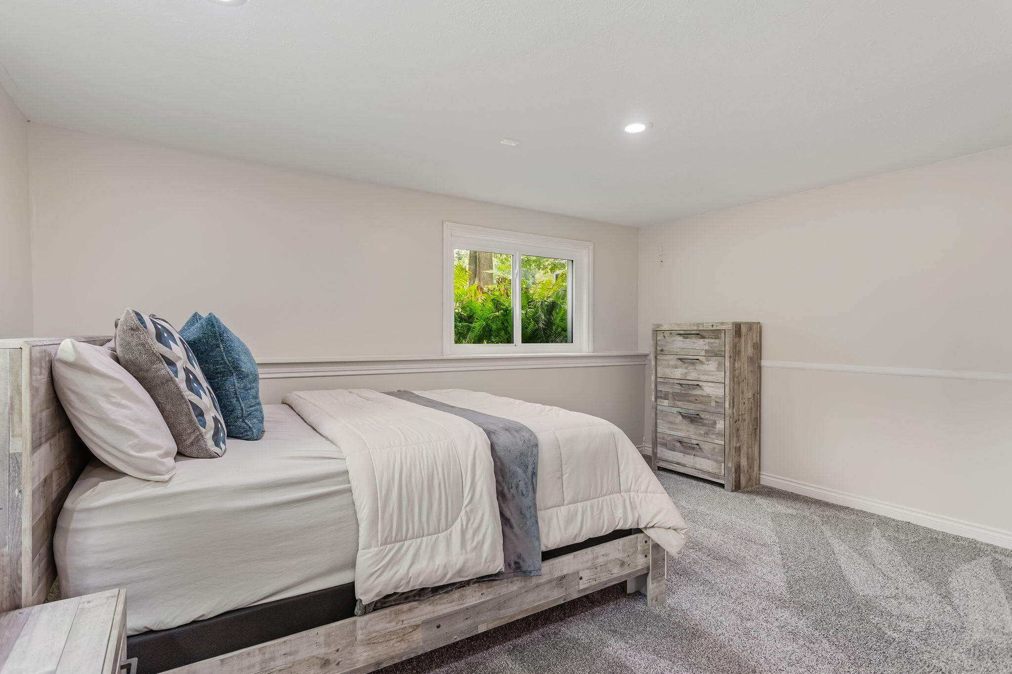 401 Erin Isle Court
