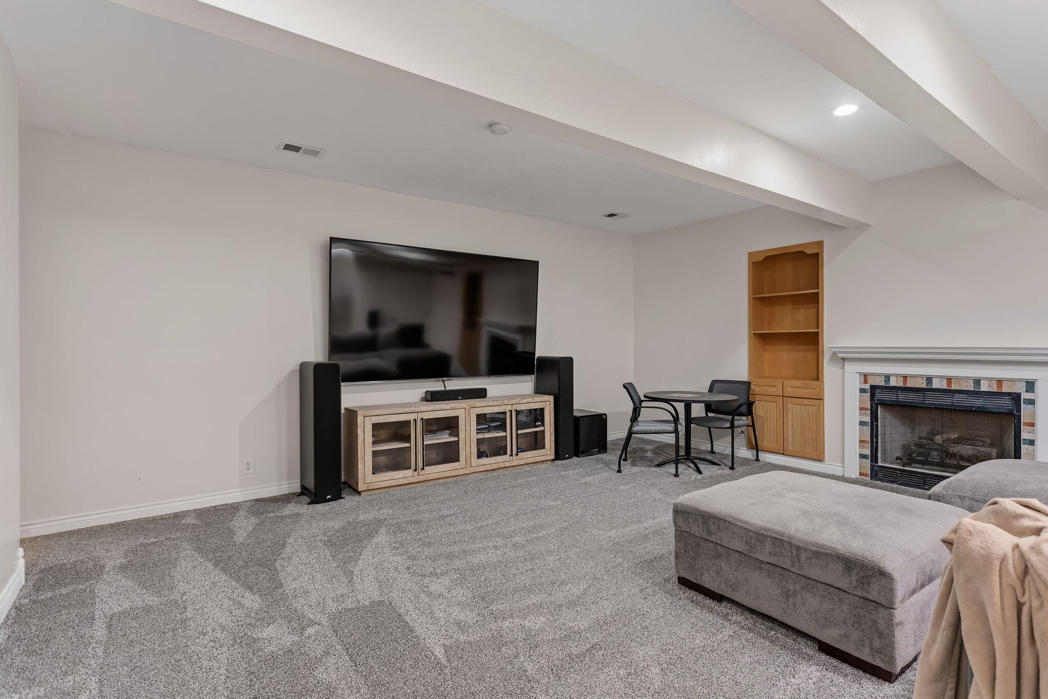 401 Erin Isle Court