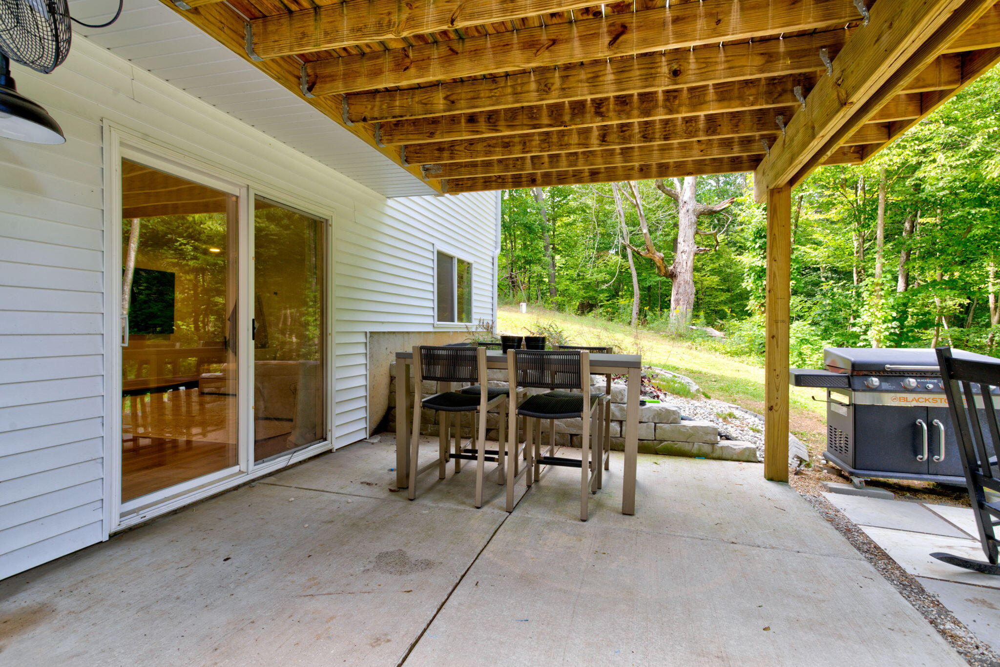 2523 Vanhorn Court