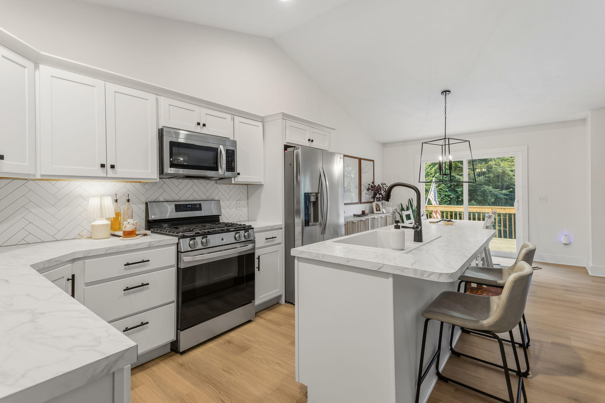 2523 Vanhorn Court