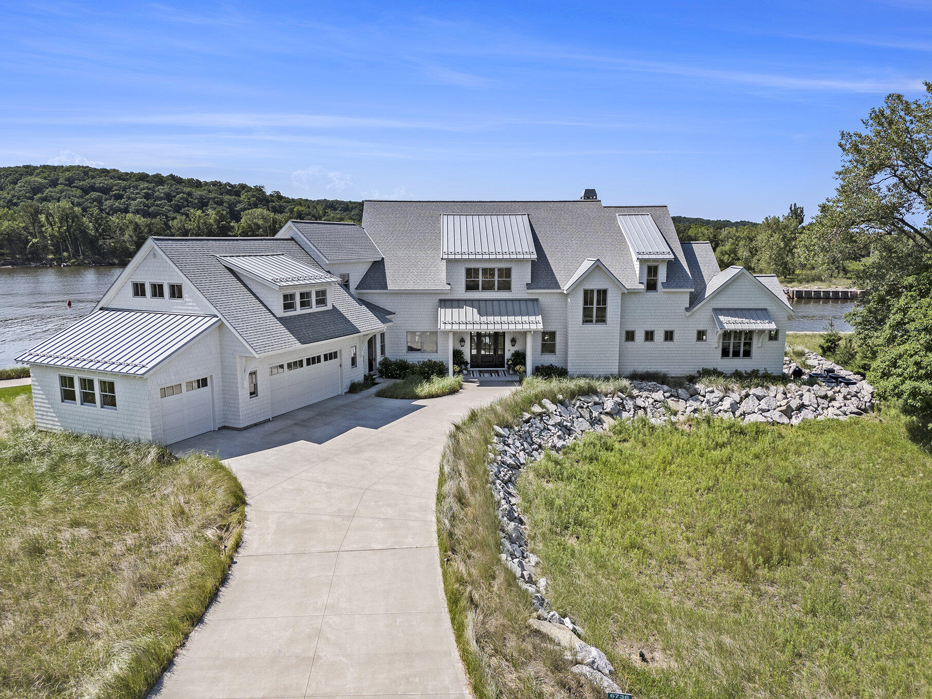 6736 Saugatuck Beach Road