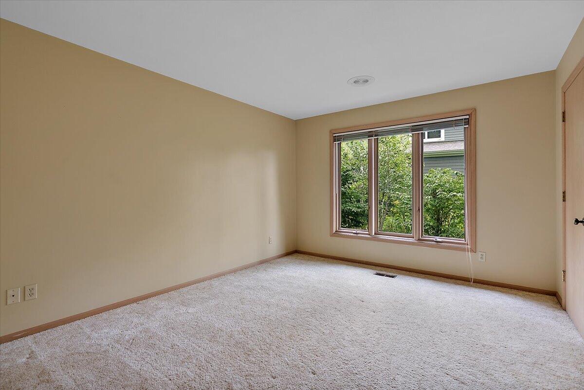 2230 Lakeshore Drive