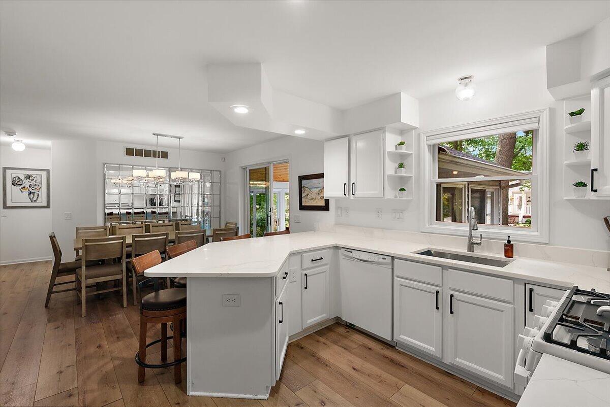 997 Singapore Drive