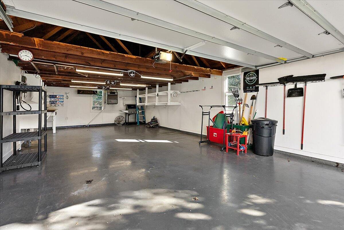 187 N 160th Avenue