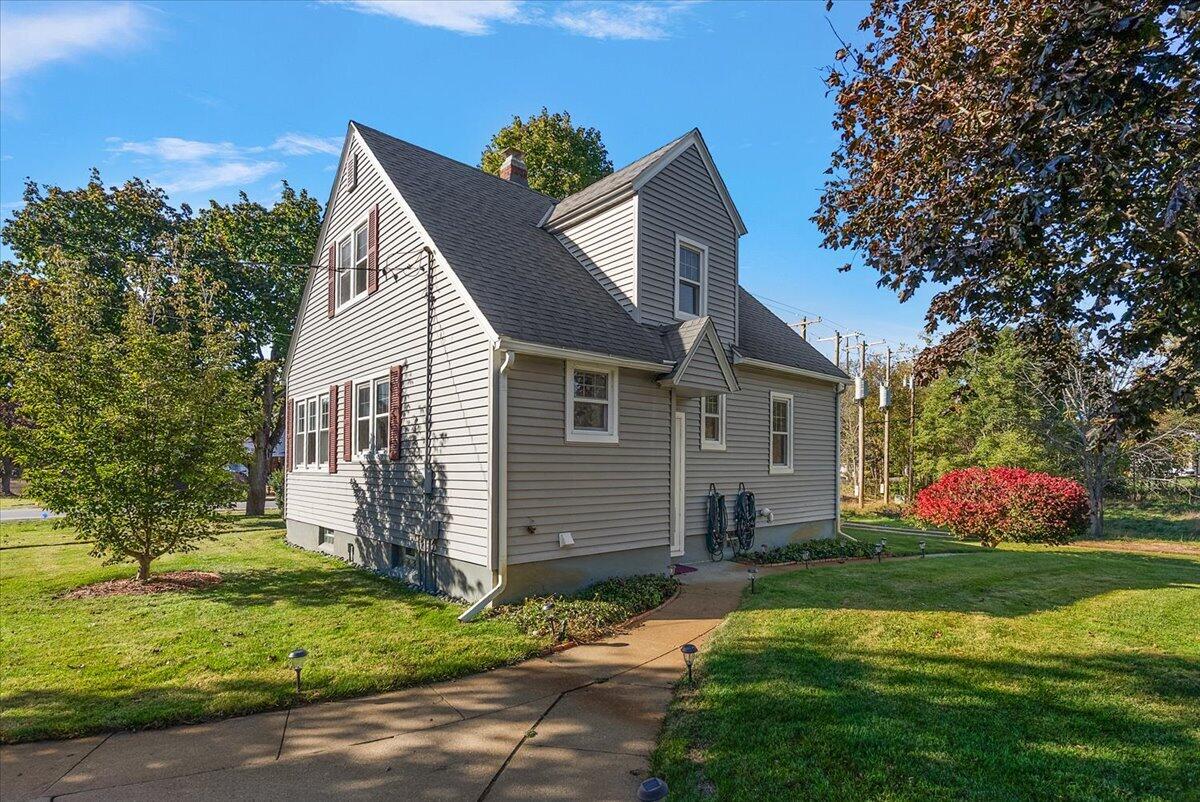 187 N 160th Avenue