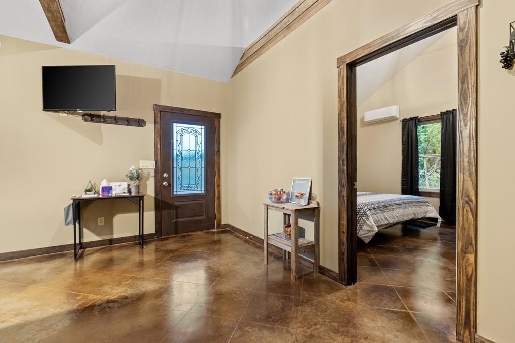 74 Friedrich Cemetery Rd