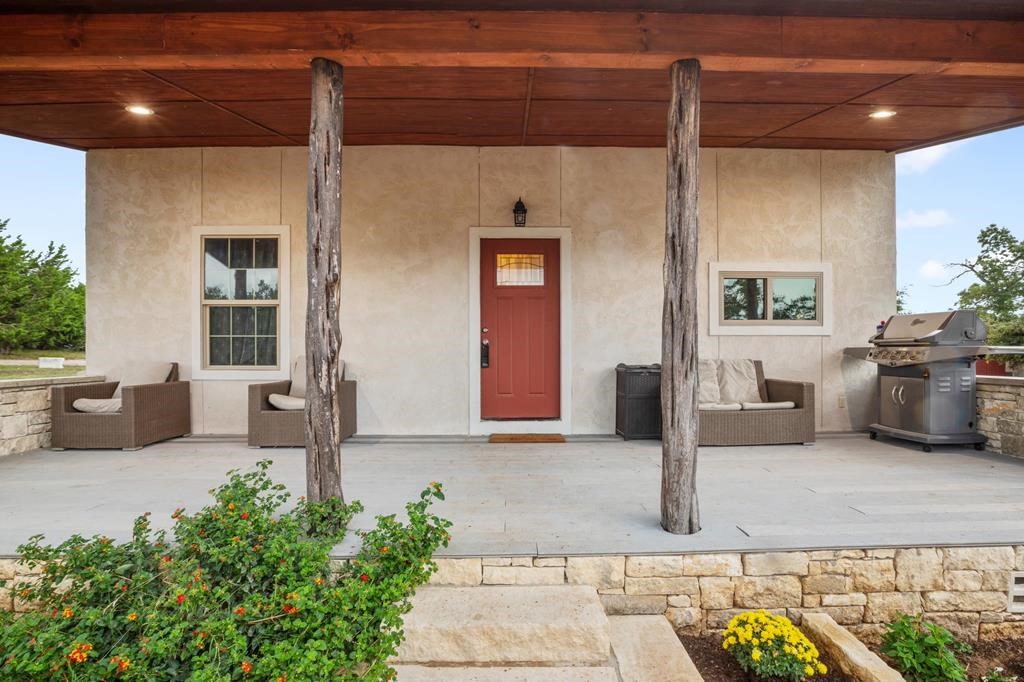 74 Friedrich Cemetery Rd