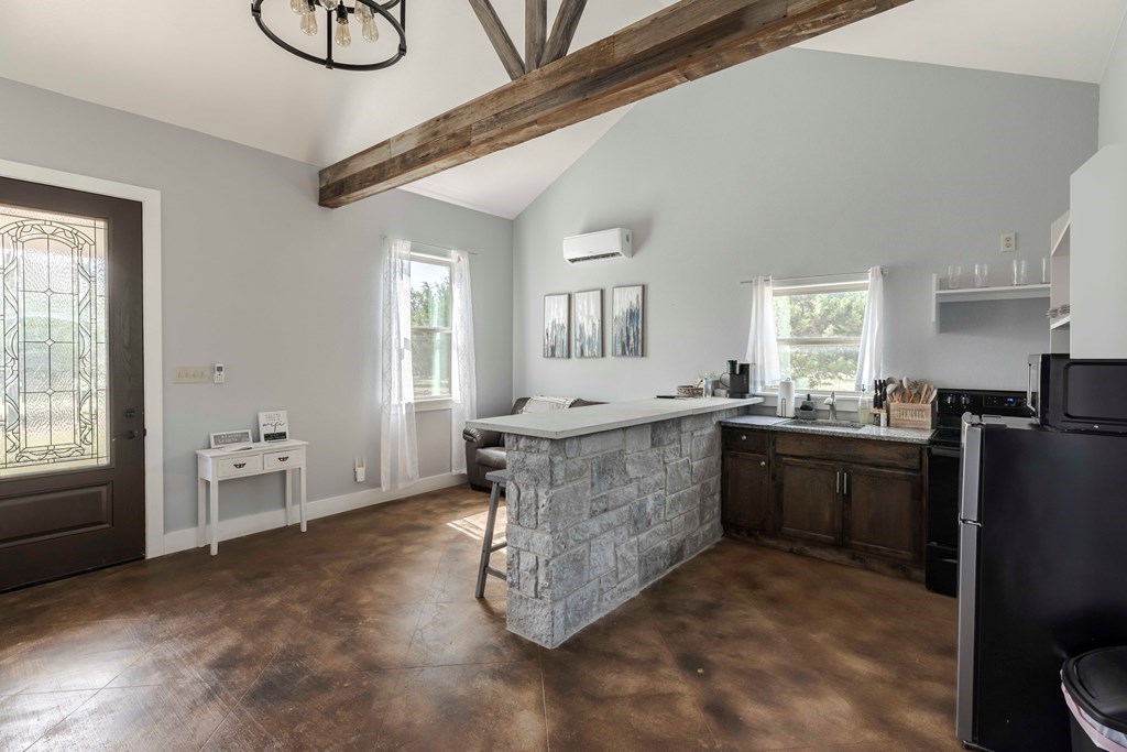 74 Friedrich Cemetery Rd