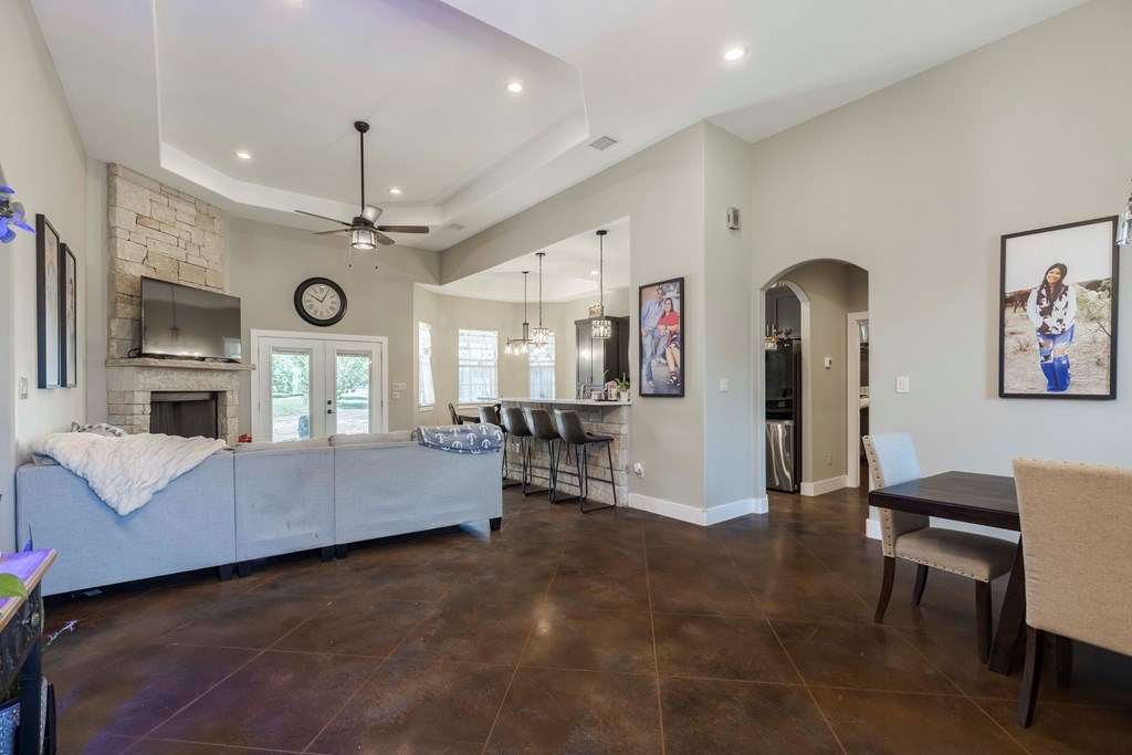 74 Friedrich Cemetery Rd