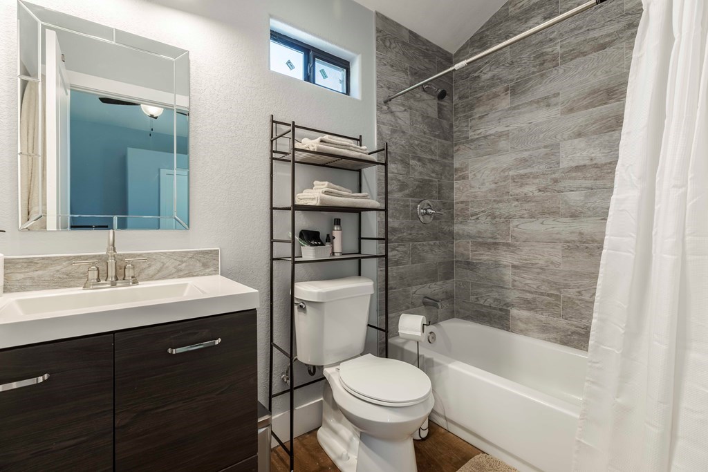 74 Friedrich Cemetery Rd