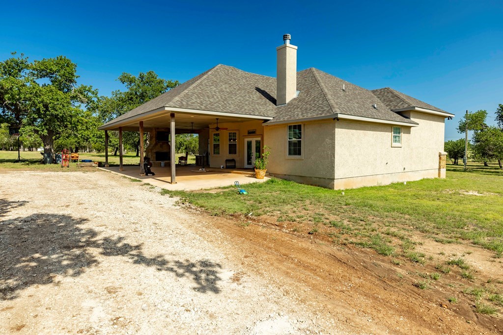 74 Friedrich Cemetery Rd