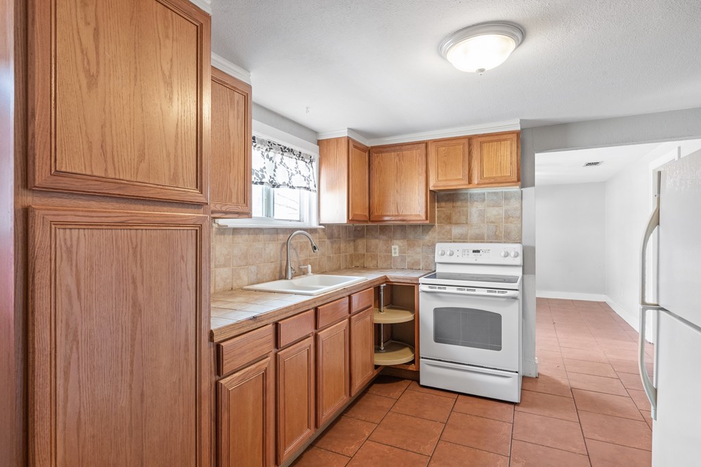 509 W Centre St