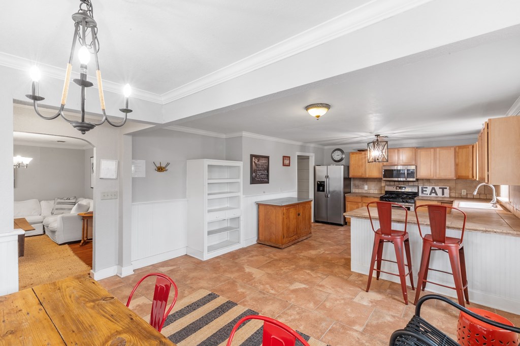 509 W Centre St