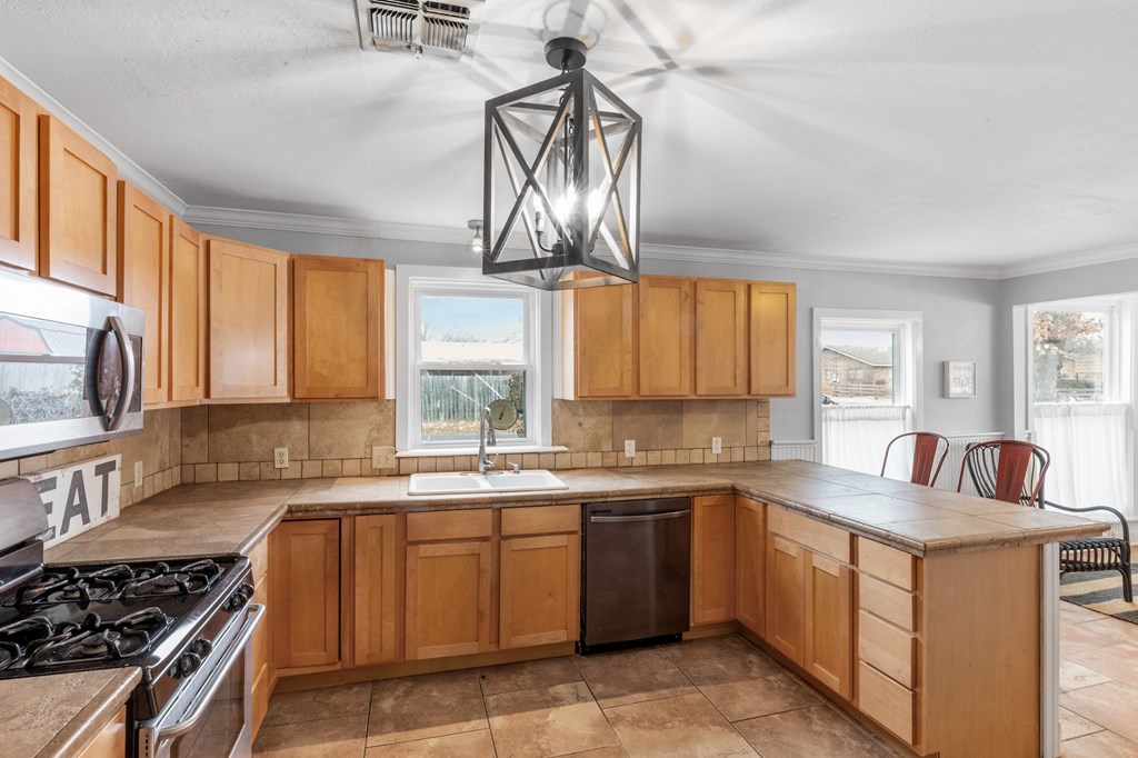 509 W Centre St