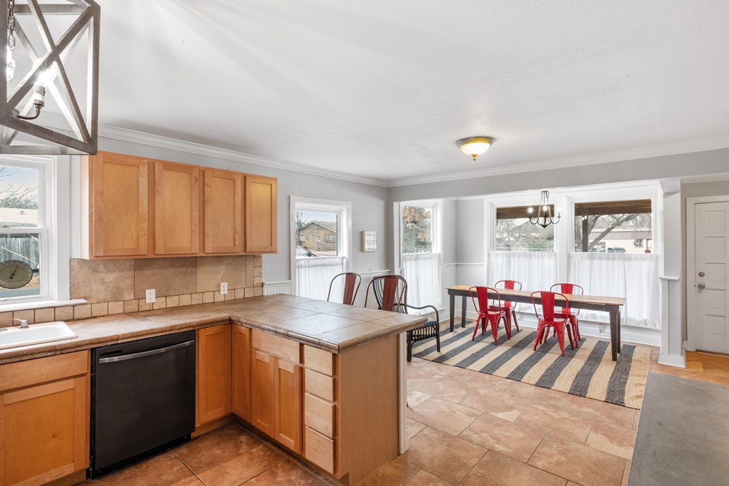 509 W Centre St