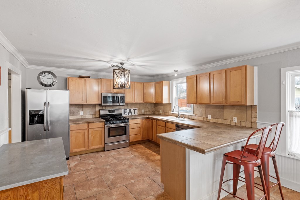 509 W Centre St