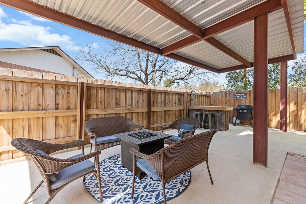 116 Henrietta Court