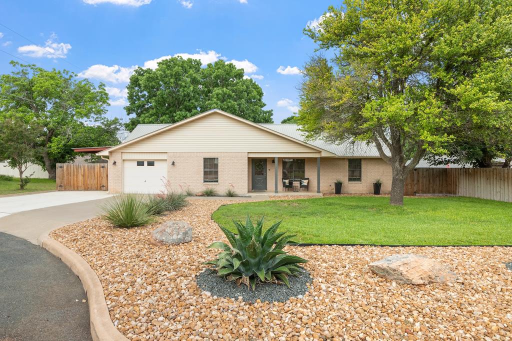 116 Henrietta Court