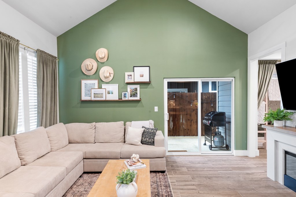 1003 Friendship Lane # 401