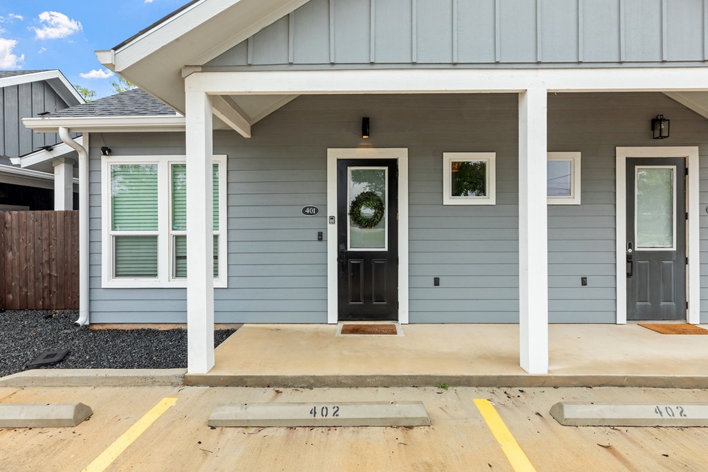 1003 Friendship Lane # 401