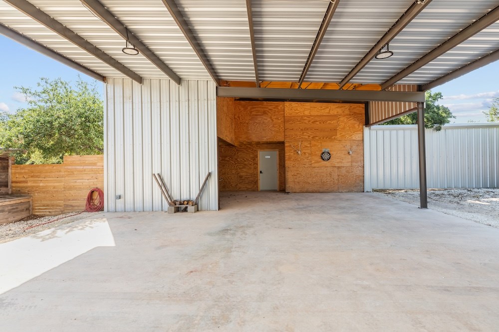 230 E Spring Rd